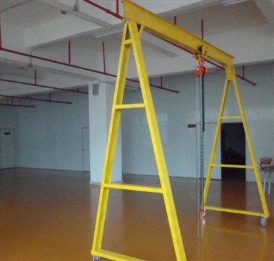 Mootori tõsteplatvorm